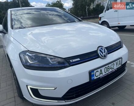 Белый Фольксваген e-Golf, объемом двигателя 0 л и пробегом 205 тыс. км за 8700 $, фото 7 на Automoto.ua
