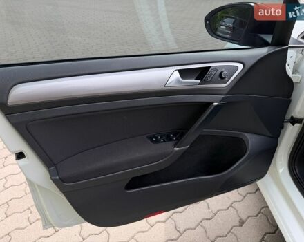 Белый Фольксваген e-Golf, объемом двигателя 0 л и пробегом 134 тыс. км за 8500 $, фото 20 на Automoto.ua