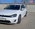 Белый Фольксваген e-Golf, объемом двигателя 0 л и пробегом 121 тыс. км за 9999 $, фото 1 на Automoto.ua