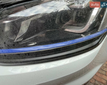 Білий Фольксваген e-Golf, об'ємом двигуна 0 л та пробігом 130 тис. км за 8450 $, фото 6 на Automoto.ua