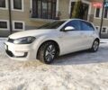 Білий Фольксваген e-Golf, об'ємом двигуна 0 л та пробігом 131 тис. км за 8999 $, фото 4 на Automoto.ua