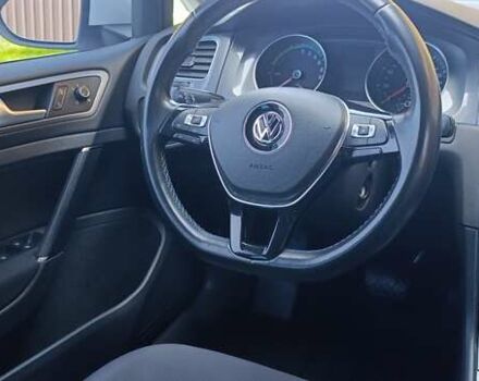 Белый Фольксваген e-Golf, объемом двигателя 0 л и пробегом 99 тыс. км за 8100 $, фото 1 на Automoto.ua