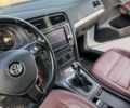 Белый Фольксваген e-Golf, объемом двигателя 0 л и пробегом 136 тыс. км за 8950 $, фото 5 на Automoto.ua
