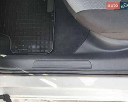 Белый Фольксваген e-Golf, объемом двигателя 0 л и пробегом 87 тыс. км за 8600 $, фото 33 на Automoto.ua