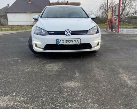 Белый Фольксваген e-Golf, объемом двигателя 0 л и пробегом 120 тыс. км за 10000 $, фото 6 на Automoto.ua