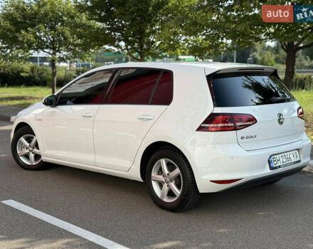 Белый Фольксваген e-Golf, объемом двигателя 0 л и пробегом 95 тыс. км за 9500 $, фото 9 на Automoto.ua