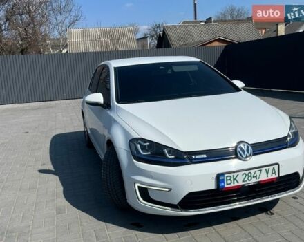Білий Фольксваген e-Golf, об'ємом двигуна 0 л та пробігом 138 тис. км за 8650 $, фото 9 на Automoto.ua