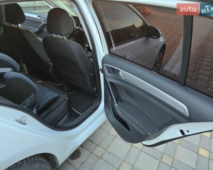 Білий Фольксваген e-Golf, об'ємом двигуна 0 л та пробігом 152 тис. км за 8000 $, фото 17 на Automoto.ua