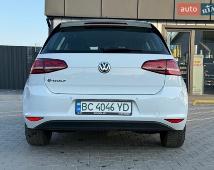 Білий Фольксваген e-Golf, об'ємом двигуна 0 л та пробігом 97 тис. км за 8500 $, фото 16 на Automoto.ua