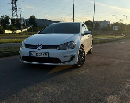 Белый Фольксваген e-Golf, объемом двигателя 0 л и пробегом 130 тыс. км за 8700 $, фото 1 на Automoto.ua