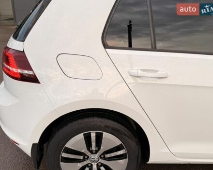 Білий Фольксваген e-Golf, об'ємом двигуна 0 л та пробігом 109 тис. км за 8999 $, фото 13 на Automoto.ua