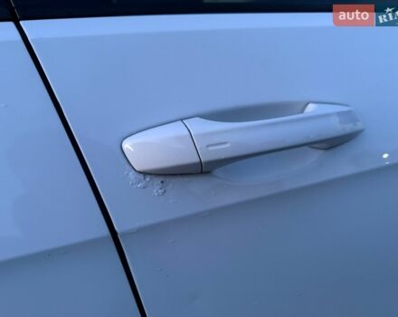 Белый Фольксваген e-Golf, объемом двигателя 0 л и пробегом 183 тыс. км за 8390 $, фото 25 на Automoto.ua