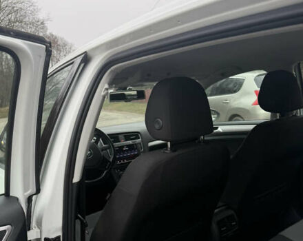 Білий Фольксваген e-Golf, об'ємом двигуна 0 л та пробігом 103 тис. км за 8499 $, фото 22 на Automoto.ua