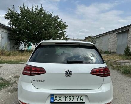 Белый Фольксваген e-Golf, объемом двигателя 0 л и пробегом 118 тыс. км за 10500 $, фото 3 на Automoto.ua