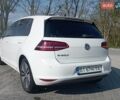 Белый Фольксваген e-Golf, объемом двигателя 0 л и пробегом 132 тыс. км за 8999 $, фото 11 на Automoto.ua