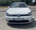 Белый Фольксваген e-Golf, объемом двигателя 0 л и пробегом 205 тыс. км за 8700 $, фото 1 на Automoto.ua