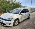 Белый Фольксваген e-Golf, объемом двигателя 0 л и пробегом 97 тыс. км за 8900 $, фото 7 на Automoto.ua