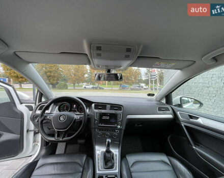 Белый Фольксваген e-Golf, объемом двигателя 0 л и пробегом 154 тыс. км за 9200 $, фото 18 на Automoto.ua