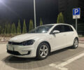 Белый Фольксваген e-Golf, объемом двигателя 0 л и пробегом 105 тыс. км за 13500 $, фото 1 на Automoto.ua