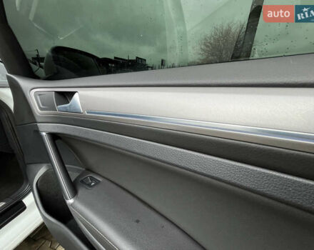 Белый Фольксваген e-Golf, объемом двигателя 0 л и пробегом 104 тыс. км за 9000 $, фото 24 на Automoto.ua