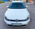 Белый Фольксваген e-Golf, объемом двигателя 0 л и пробегом 160 тыс. км за 7990 $, фото 11 на Automoto.ua