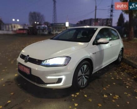 Білий Фольксваген e-Golf, об'ємом двигуна 0 л та пробігом 69 тис. км за 9111 $, фото 16 на Automoto.ua