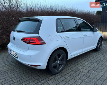 Белый Фольксваген e-Golf, объемом двигателя 0 л и пробегом 170 тыс. км за 7999 $, фото 2 на Automoto.ua