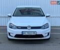 Белый Фольксваген e-Golf, объемом двигателя 0 л и пробегом 49 тыс. км за 10500 $, фото 1 на Automoto.ua