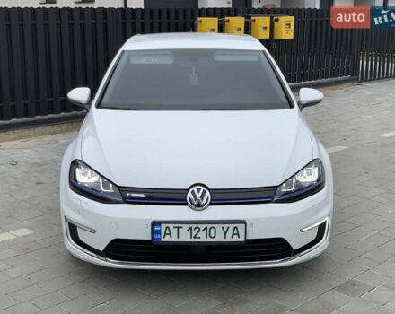 Білий Фольксваген e-Golf, об'ємом двигуна 0 л та пробігом 142 тис. км за 7999 $, фото 20 на Automoto.ua