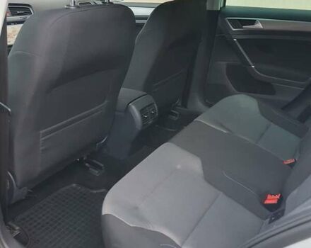 Белый Фольксваген e-Golf, объемом двигателя 0 л и пробегом 130 тыс. км за 8999 $, фото 64 на Automoto.ua