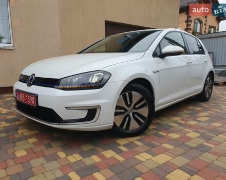 Белый Фольксваген e-Golf, объемом двигателя 0 л и пробегом 128 тыс. км за 8999 $, фото 26 на Automoto.ua