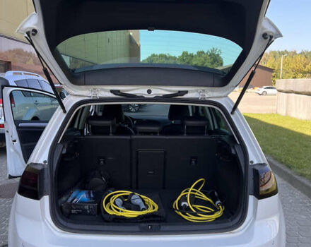 Белый Фольксваген e-Golf, объемом двигателя 0 л и пробегом 102 тыс. км за 9900 $, фото 27 на Automoto.ua