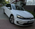 Белый Фольксваген e-Golf, объемом двигателя 0 л и пробегом 161 тыс. км за 10400 $, фото 1 на Automoto.ua