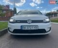 Белый Фольксваген e-Golf, объемом двигателя 0 л и пробегом 170 тыс. км за 7650 $, фото 11 на Automoto.ua