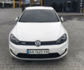 Белый Фольксваген e-Golf, объемом двигателя 0 л и пробегом 116 тыс. км за 8400 $, фото 1 на Automoto.ua