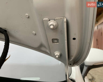 Белый Фольксваген e-Golf, объемом двигателя 0 л и пробегом 142 тыс. км за 8100 $, фото 100 на Automoto.ua