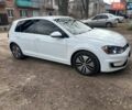 Белый Фольксваген e-Golf, объемом двигателя 0 л и пробегом 90 тыс. км за 10000 $, фото 2 на Automoto.ua