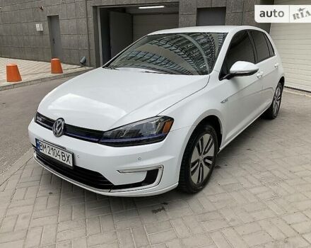 Белый Фольксваген e-Golf, объемом двигателя 0 л и пробегом 68 тыс. км за 16600 $, фото 20 на Automoto.ua