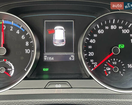 Белый Фольксваген e-Golf, объемом двигателя 0 л и пробегом 91 тыс. км за 8570 $, фото 27 на Automoto.ua