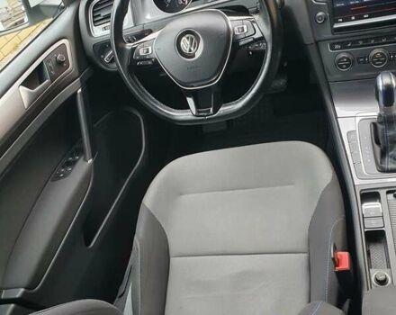 Белый Фольксваген e-Golf, объемом двигателя 0 л и пробегом 128 тыс. км за 8999 $, фото 114 на Automoto.ua