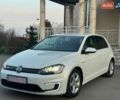 Белый Фольксваген e-Golf, объемом двигателя 0 л и пробегом 101 тыс. км за 9200 $, фото 15 на Automoto.ua
