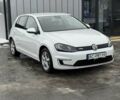 Белый Фольксваген e-Golf, объемом двигателя 0 л и пробегом 80 тыс. км за 10500 $, фото 11 на Automoto.ua