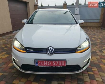 Белый Фольксваген e-Golf, объемом двигателя 0 л и пробегом 130 тыс. км за 8999 $, фото 1 на Automoto.ua