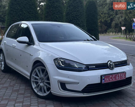 Белый Фольксваген e-Golf, объемом двигателя 0 л и пробегом 109 тыс. км за 8500 $, фото 19 на Automoto.ua