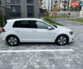 Белый Фольксваген e-Golf, объемом двигателя 0 л и пробегом 91 тыс. км за 8545 $, фото 15 на Automoto.ua