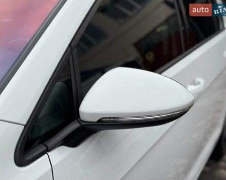 Білий Фольксваген e-Golf, об'ємом двигуна 0 л та пробігом 90 тис. км за 7900 $, фото 10 на Automoto.ua