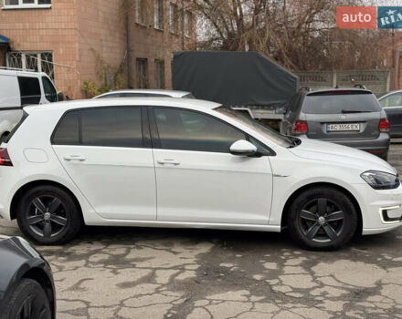 Білий Фольксваген e-Golf, об'ємом двигуна 0 л та пробігом 90 тис. км за 7900 $, фото 5 на Automoto.ua