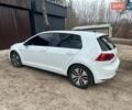 Белый Фольксваген e-Golf, объемом двигателя 0 л и пробегом 90 тыс. км за 10000 $, фото 1 на Automoto.ua