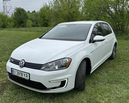 Белый Фольксваген e-Golf, объемом двигателя 0 л и пробегом 68 тыс. км за 8900 $, фото 3 на Automoto.ua