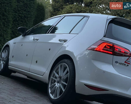 Белый Фольксваген e-Golf, объемом двигателя 0 л и пробегом 109 тыс. км за 8500 $, фото 5 на Automoto.ua